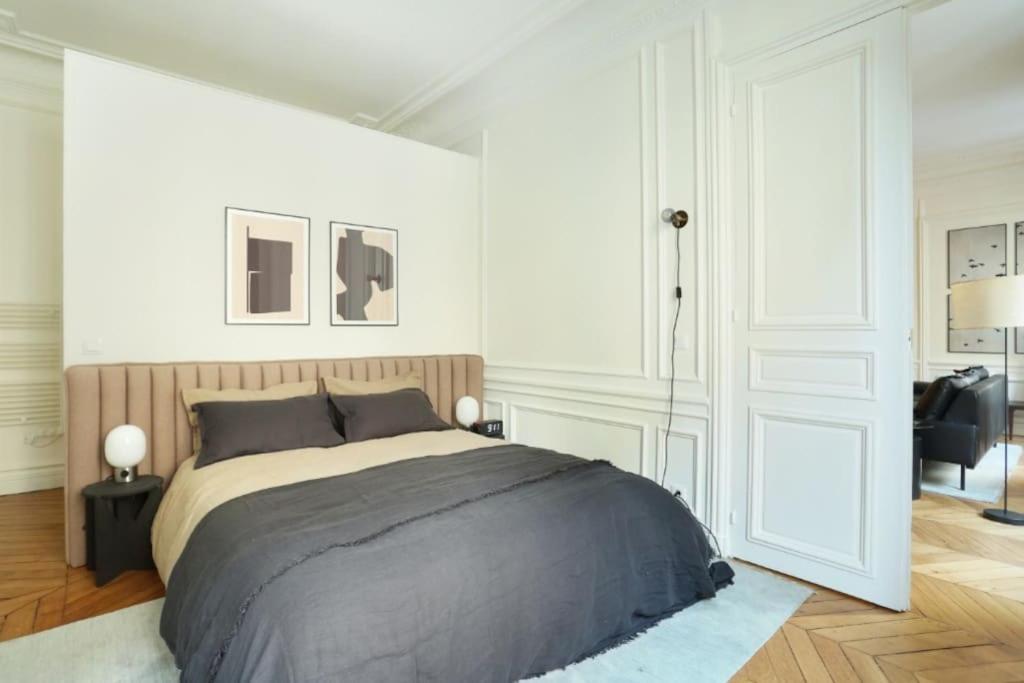 Louvre Apartment Paris